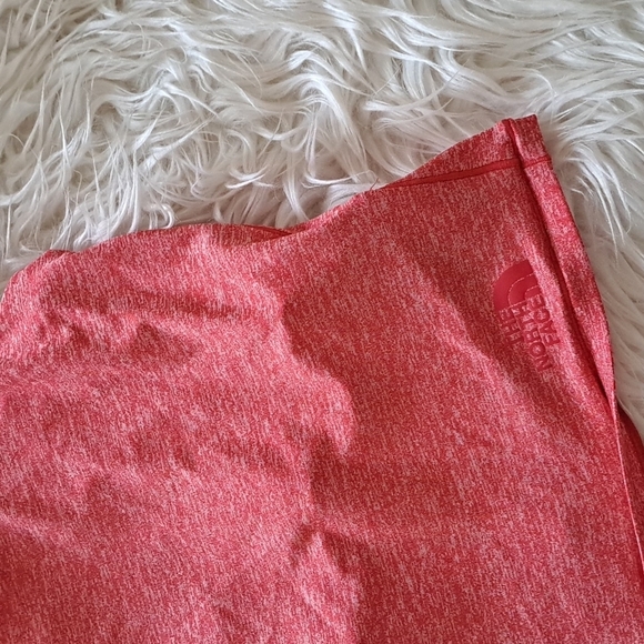 The North face cropped tank size large - Picture 2 of 4